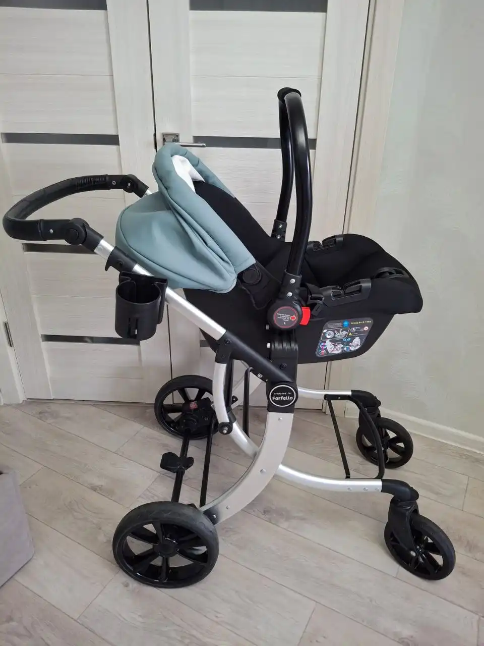 Продам коляску в отличном состоянии