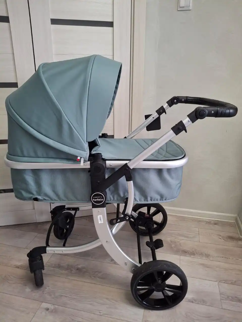 Продам коляску в отличном состоянии