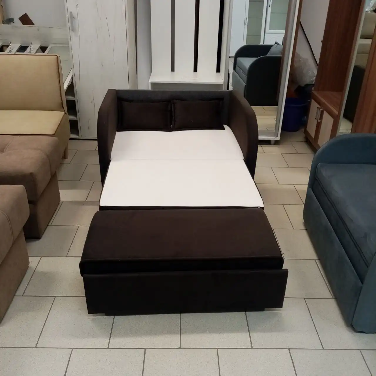 Мини-диван с ящиком для хранения