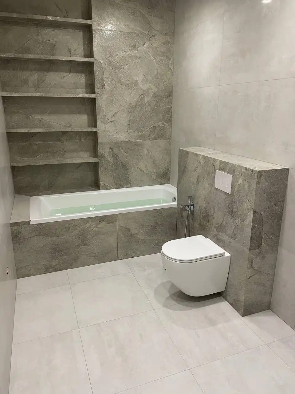 Профессиональная укладка плитки и комплексный ремонт ванных комнат - Ремонтные работы (Услуги) в Ульяновск