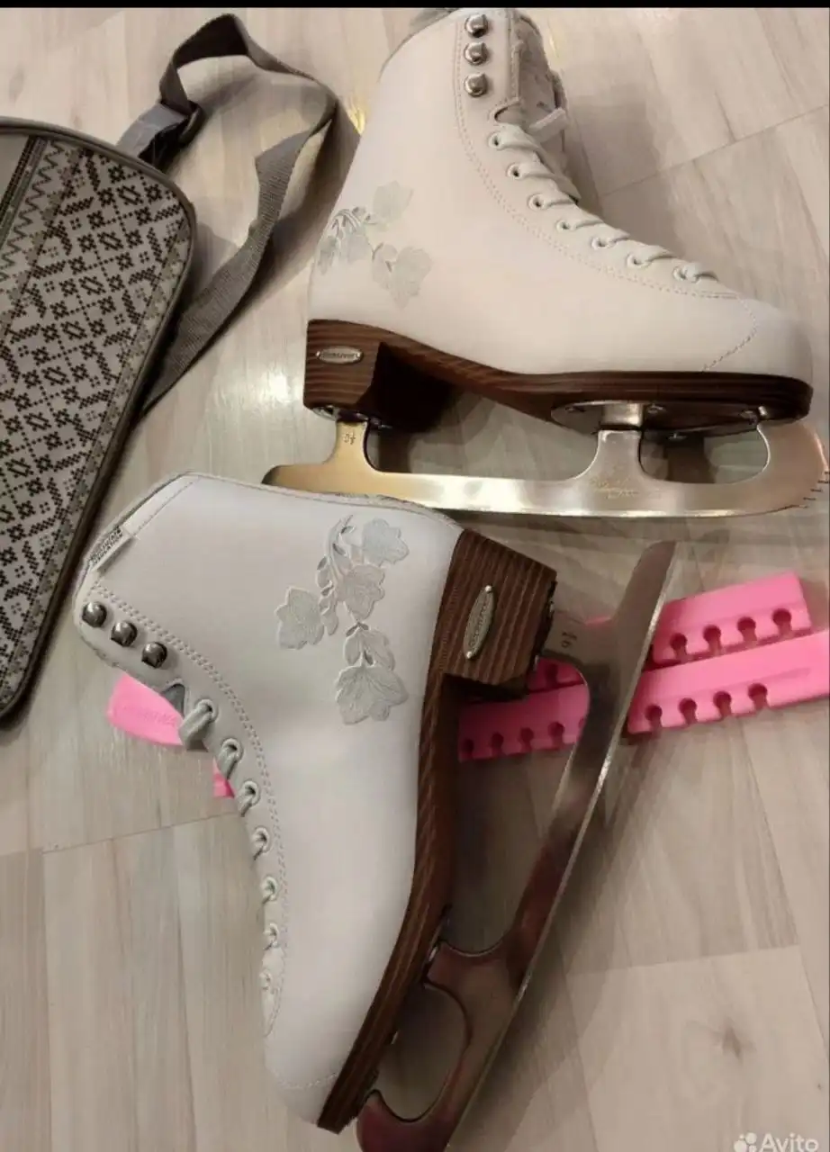 Продам коньки итальянского бренда - Спортивный инвентарь (Хобби и отдых) в Ульяновск