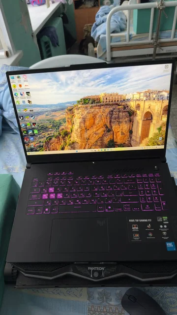 Продам ноутбук ASUS TUF GAMING F17 с аксессуарами - Вейп в Ульяновск