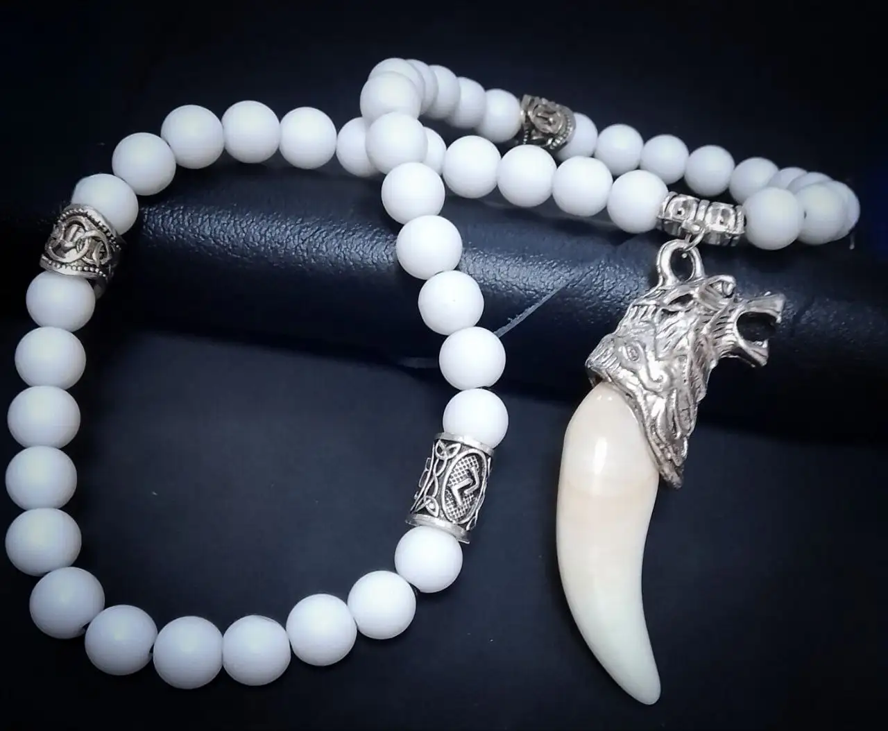 Чётки ручной работы ВОЛК с рунами - Ручная работа (Хобби и отдых) в Тайшет