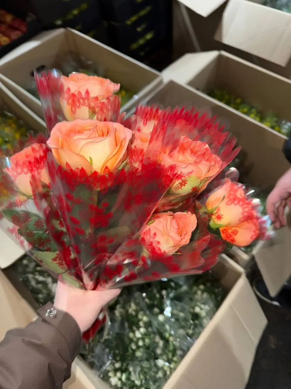 Распродажа тюльпанов и роз - Цветы (Барахолка) в Ульяновск