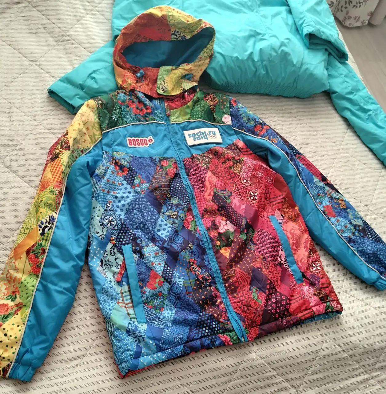 Продам комбинезон 164, брюки и куртку горнолыжные - Спортивная одежда (Одежда) в Ульяновск