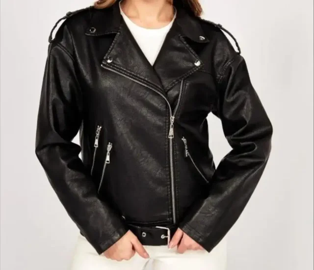 Женская косуха из эко-кожи черного цвета - Боксы с одеждой в Ульяновск