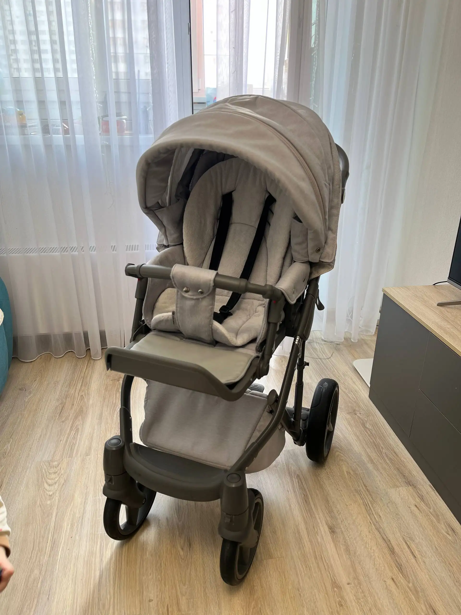 Продаётся коляска Adamex Luciano 2 в 1 - Детские коляски (Товары для детей) в Ульяновск