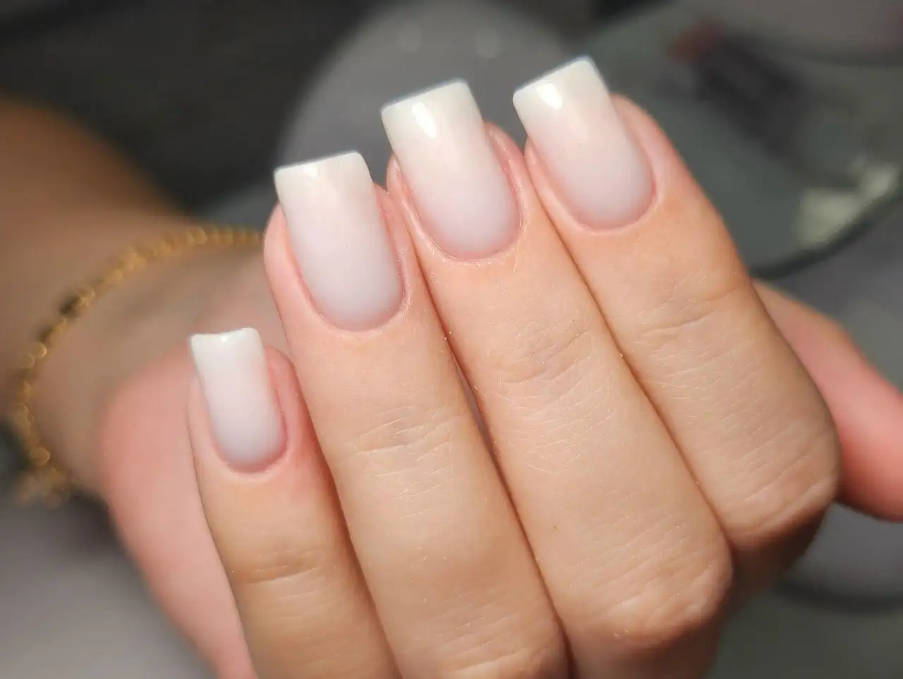 Скидки на маникюр и педикюр у мастеров Али и Аиды - Маникюр и педикюр (Красота и здоровье) в Ульяновск