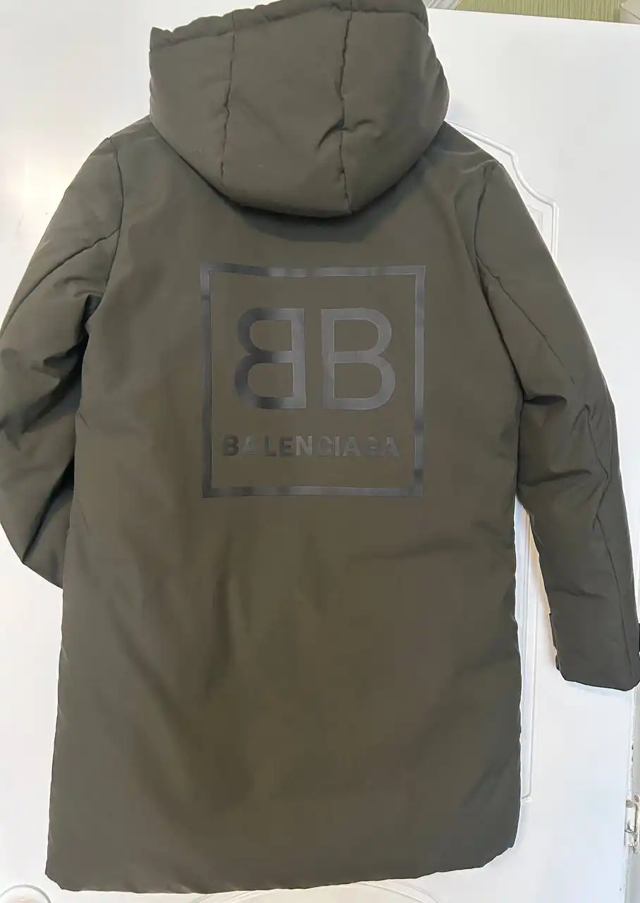 Пуховик б/у теплый размер S-M - Верхняя одежда (Одежда) в Краснодар