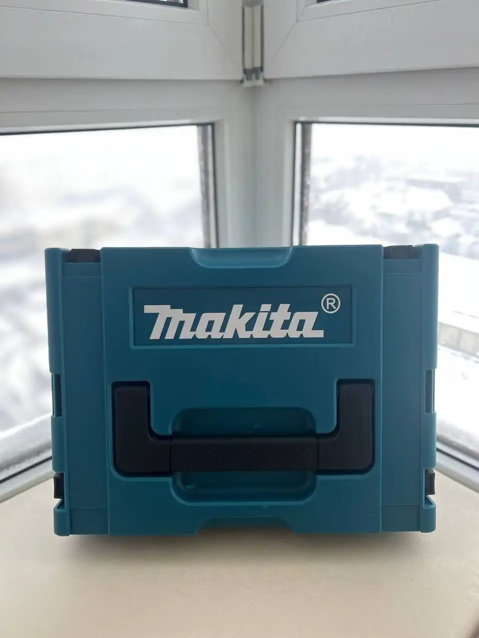 Аккумуляторный перфоратор Makita с комплектом - Инструменты (Барахолка) в Краснодар