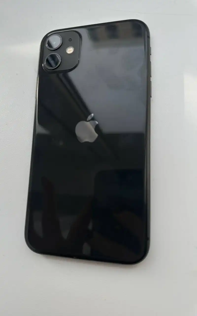 Продам iPhone 11 (64Гб) - Смартфоны (Электроника) в Краснодар
