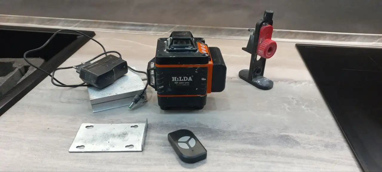 Продажа лазерного уровня HILDA, грунтовки и краски - Инструменты и стройматериалы (Для дома и дачи) в Краснодар