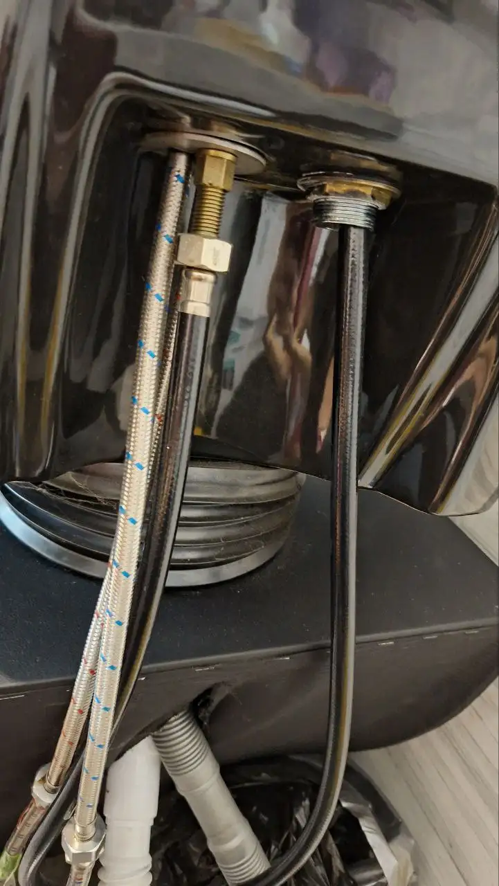 Парикмахерское кресло-мойка для волос - Парикмахерское оборудование (Барахолка) в Краснодар