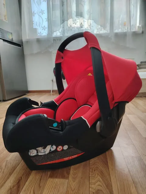 Продажа детской автолюльки-переноски - Книги и учебники в Краснодар