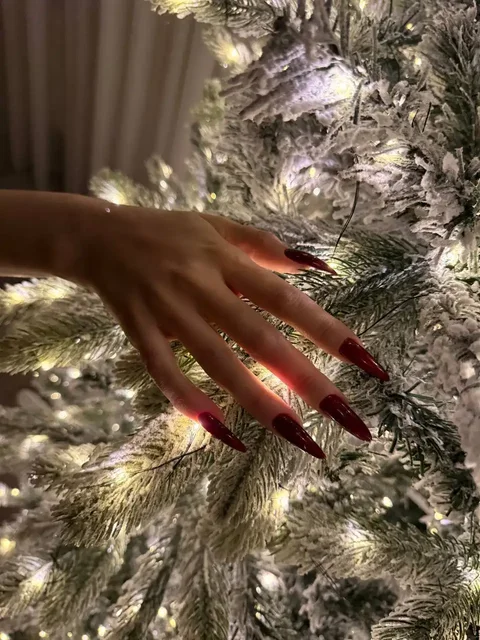 Мастер маникюра с многолетним опытом работы в Краснодаре - Аренда оборудования в Краснодар