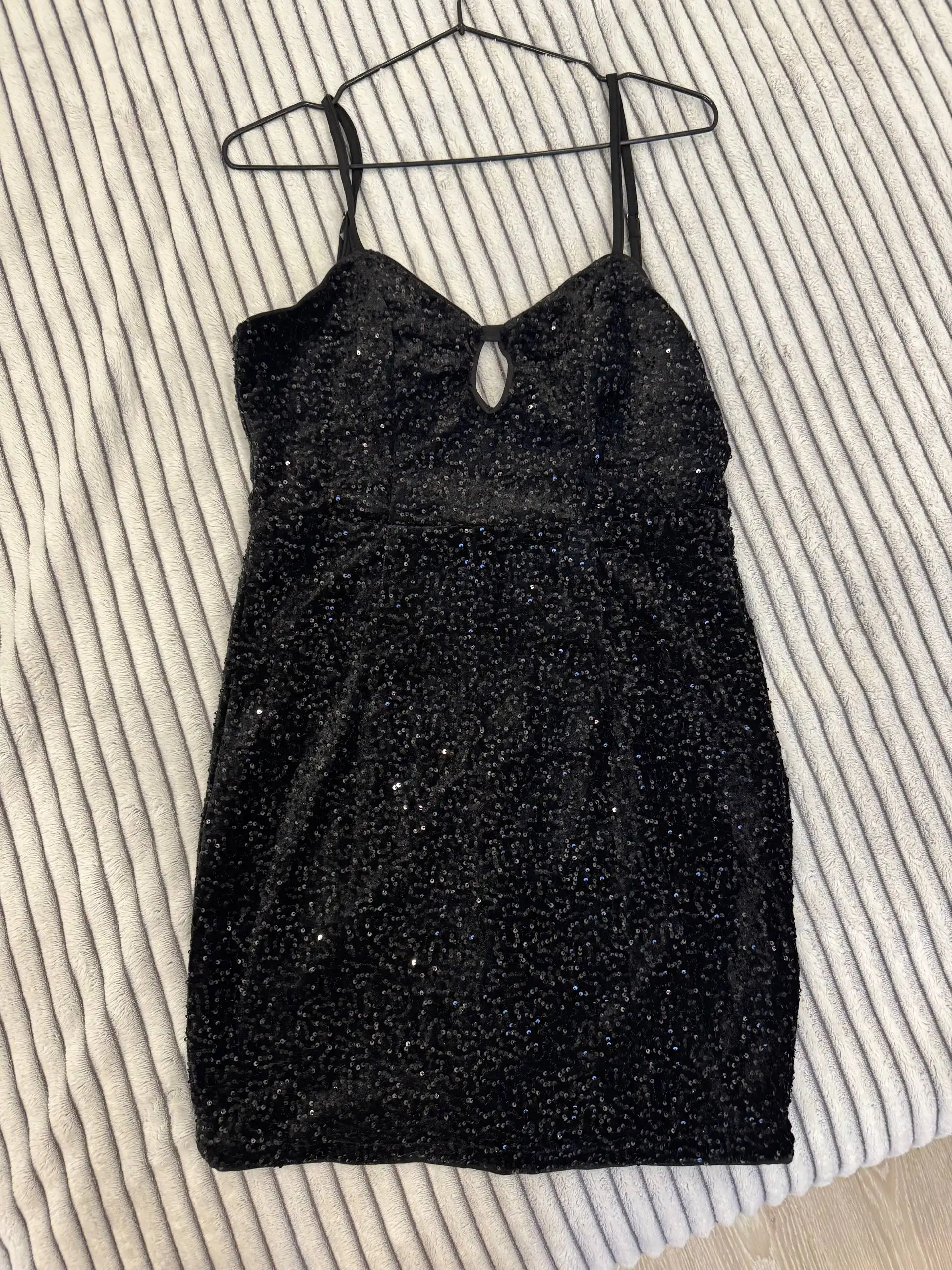 Продам стильные вещи в идеальном состоянии - Одежда в Краснодар