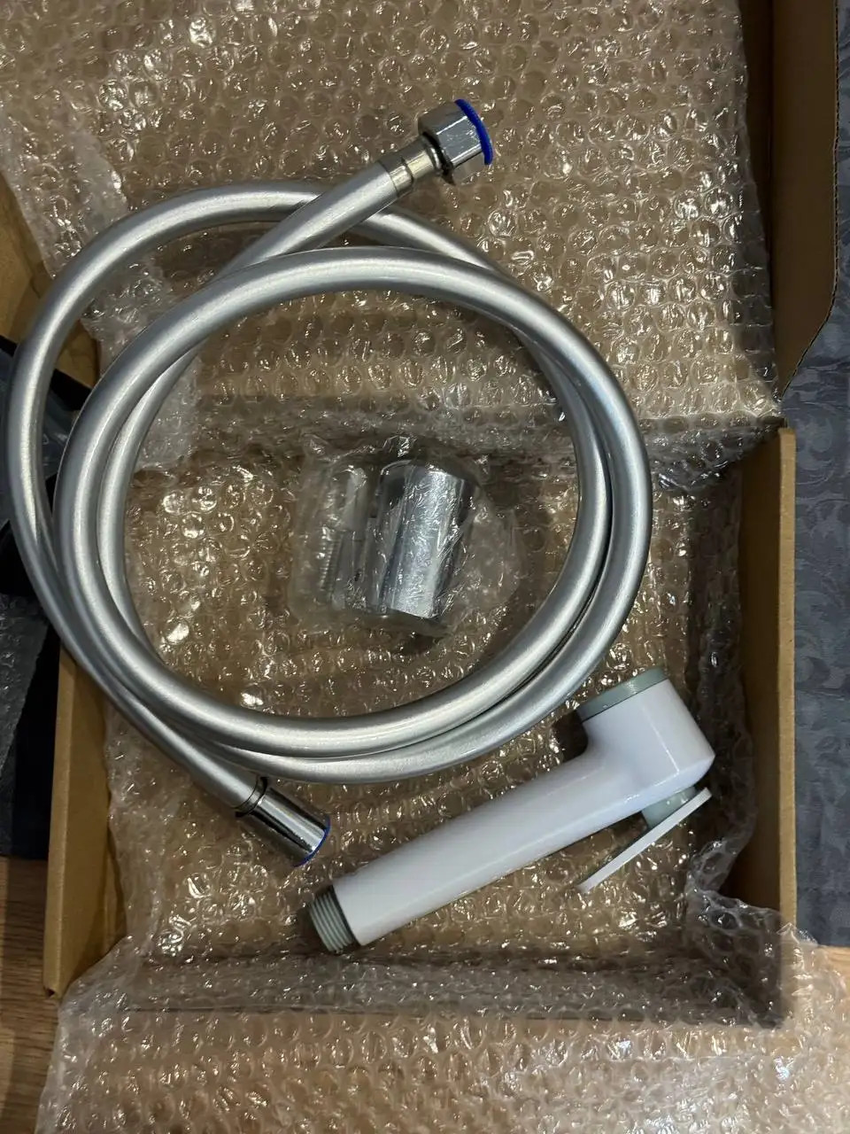 Продажа нового душевого комплекта и смесителей - Сантехника (Для дома и дачи) в Краснодар