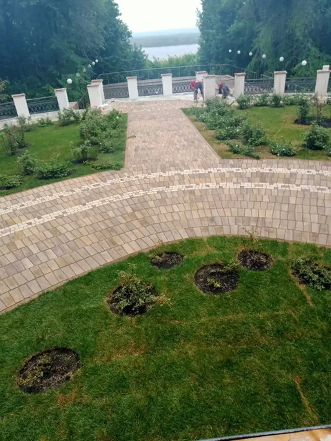 Укладка тротуарной плитки, брусчатки, бордюров и поребриков - Монтаж и ремонт кондиционеров в Краснодар