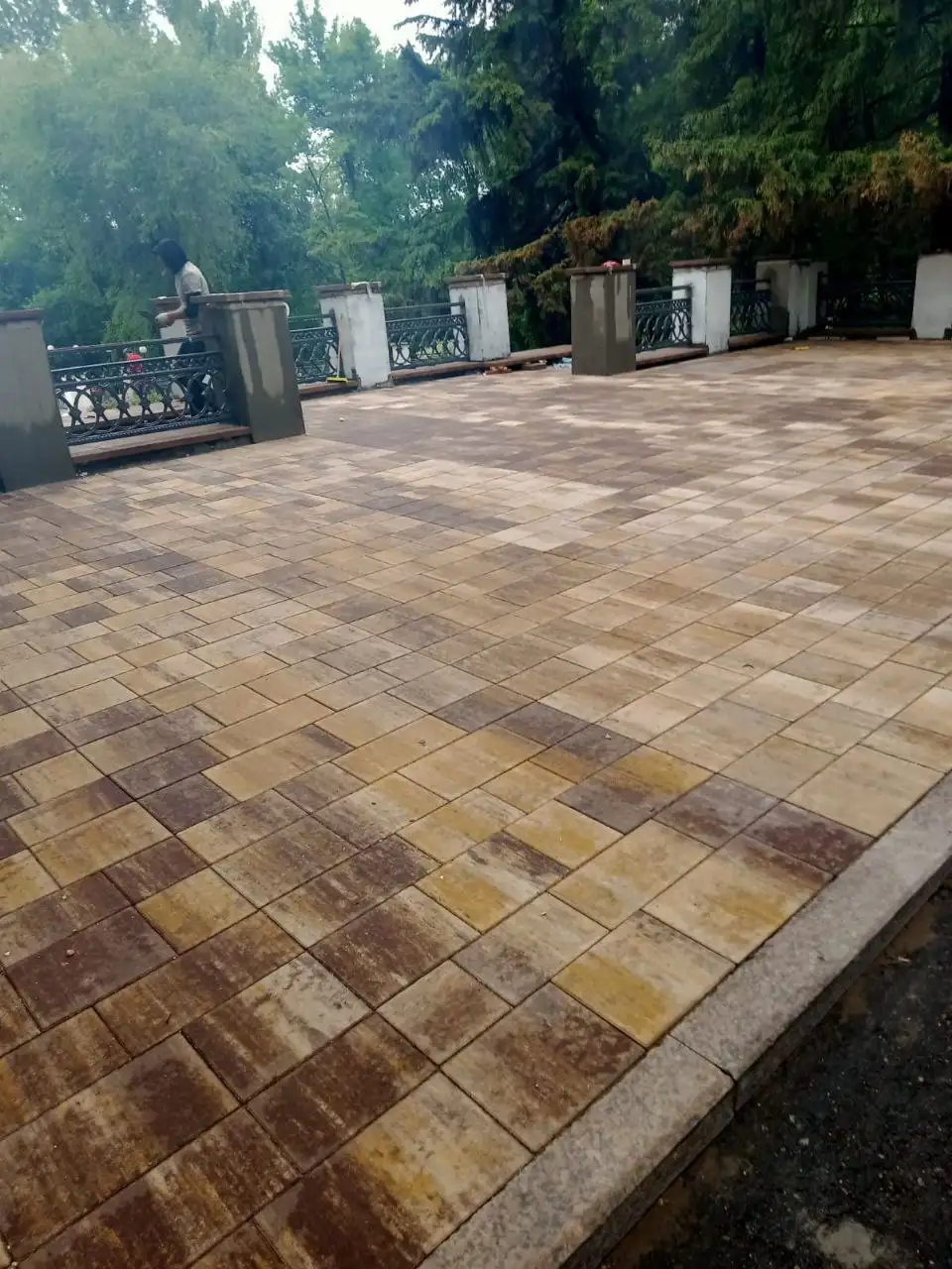 Укладка тротуарной плитки, брусчатки, бордюров и поребриков - Ремонт и строительство (Услуги) в Краснодар