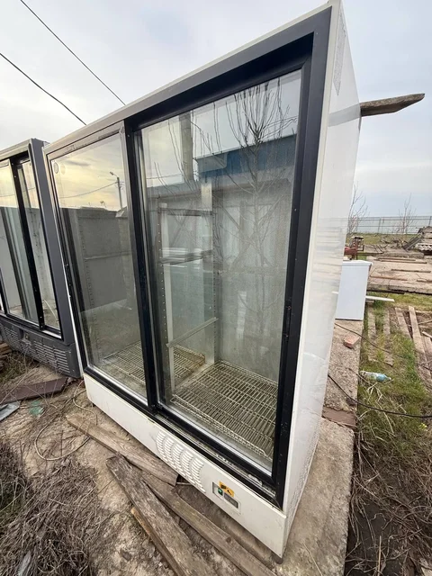 Холодильник витринный б/у - Бытовая химия в Краснодар