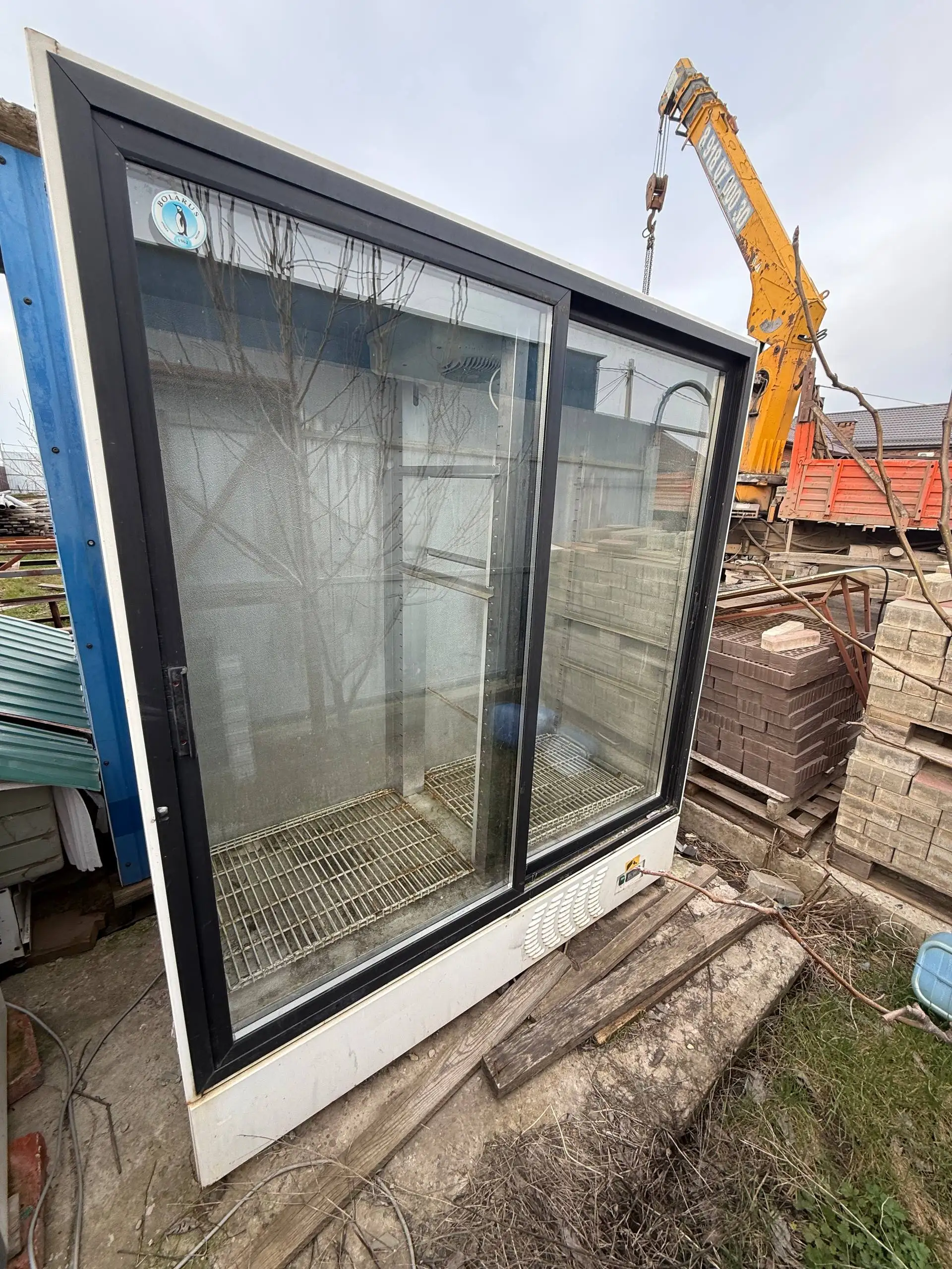 Холодильник витринный б/у - Для дома и дачи в Краснодар