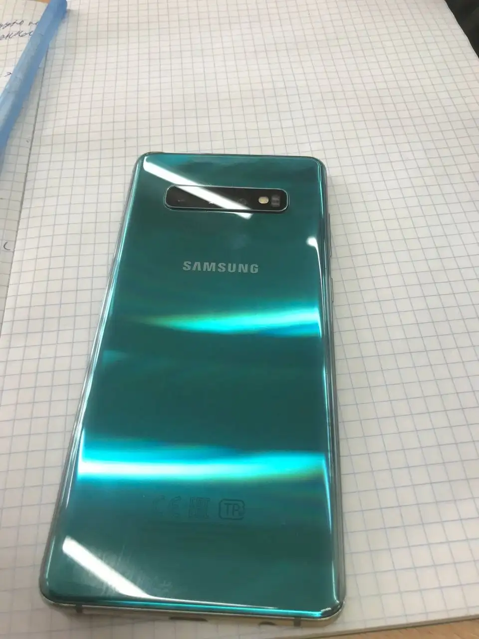 Samsung Galaxy S10 Plus в цвете аквамарин - Смартфоны (Электроника) в Краснодар