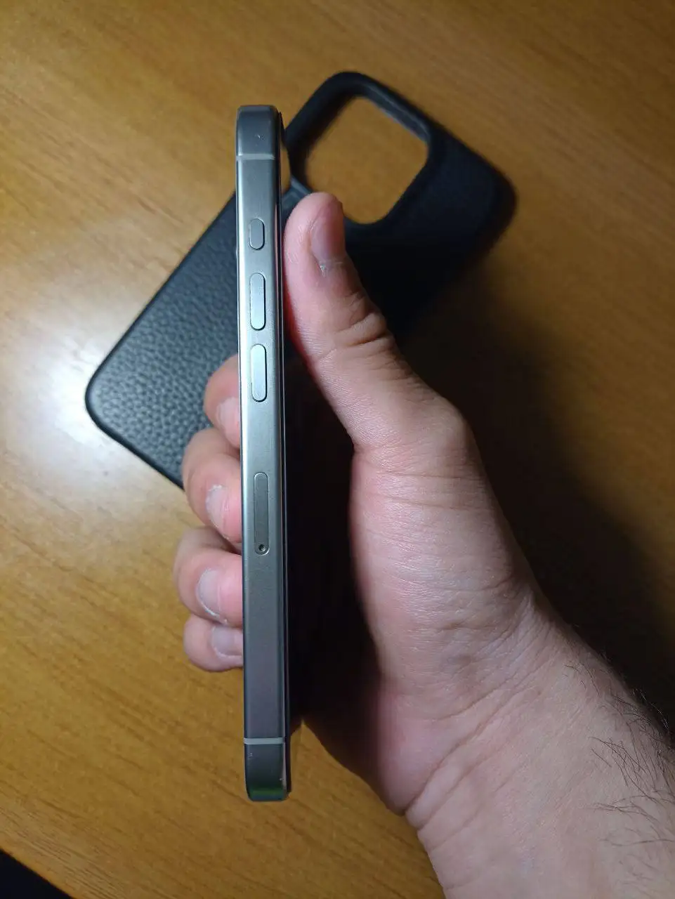 Продам iPhone 15 Pro 128 ГБ - Смартфоны и телефоны (Электроника) в Краснодар