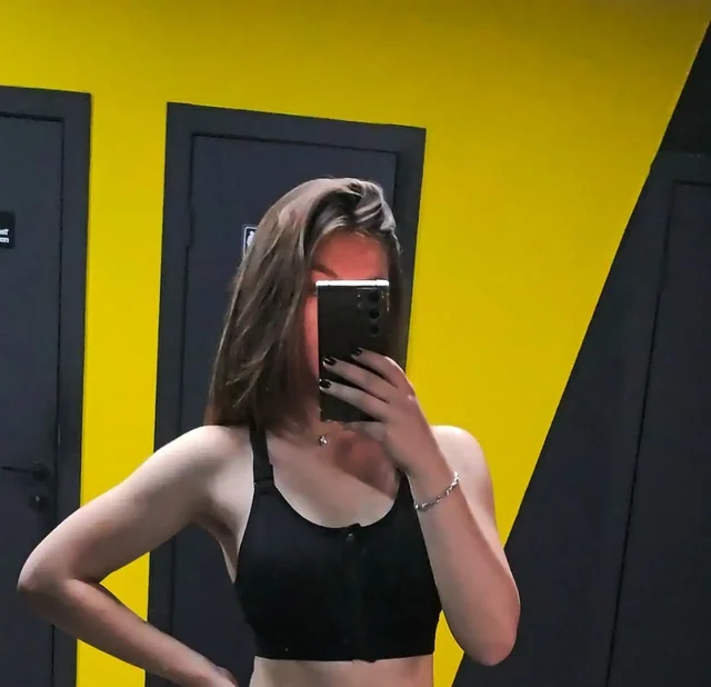 Продам спортивный топ - частное объявление в Краснодар