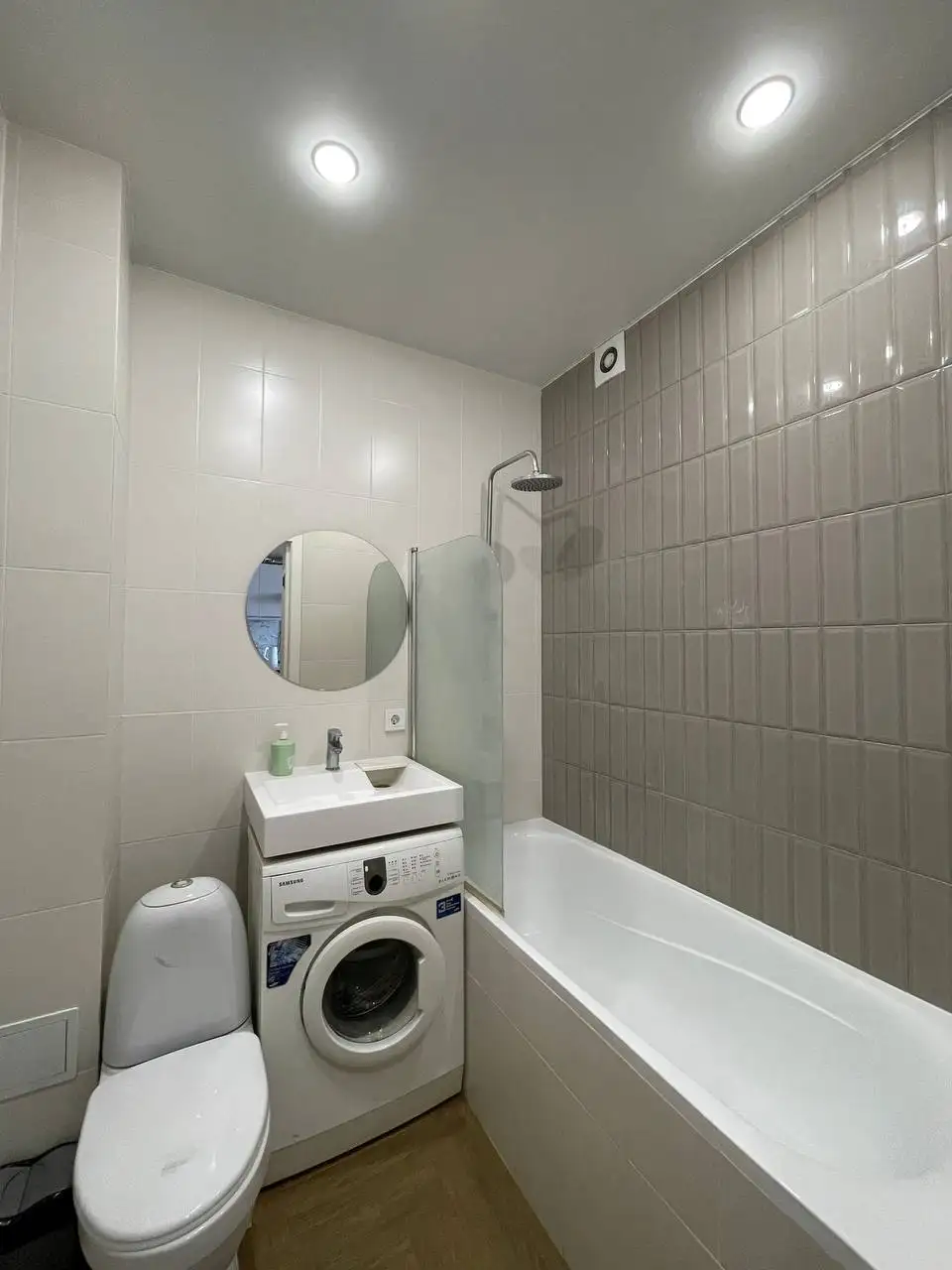 Студия в аренду на длительный срок - Аренда жилья (Недвижимость) в Краснодар