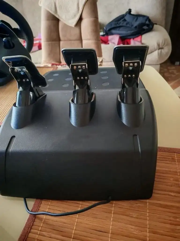 Продам руль Logitech G29 в идеальном состоянии - Игровые аксессуары (Электроника) в Краснодар