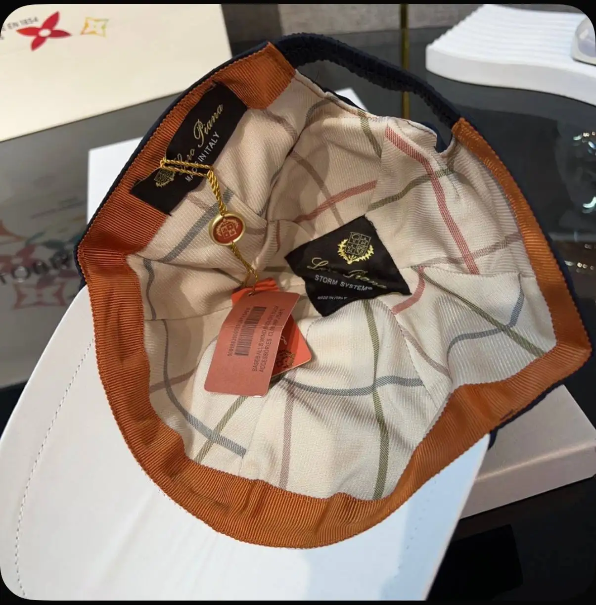Продажа кепок Loro Piana качество люкс - Головные уборы (Одежда) в Краснодар