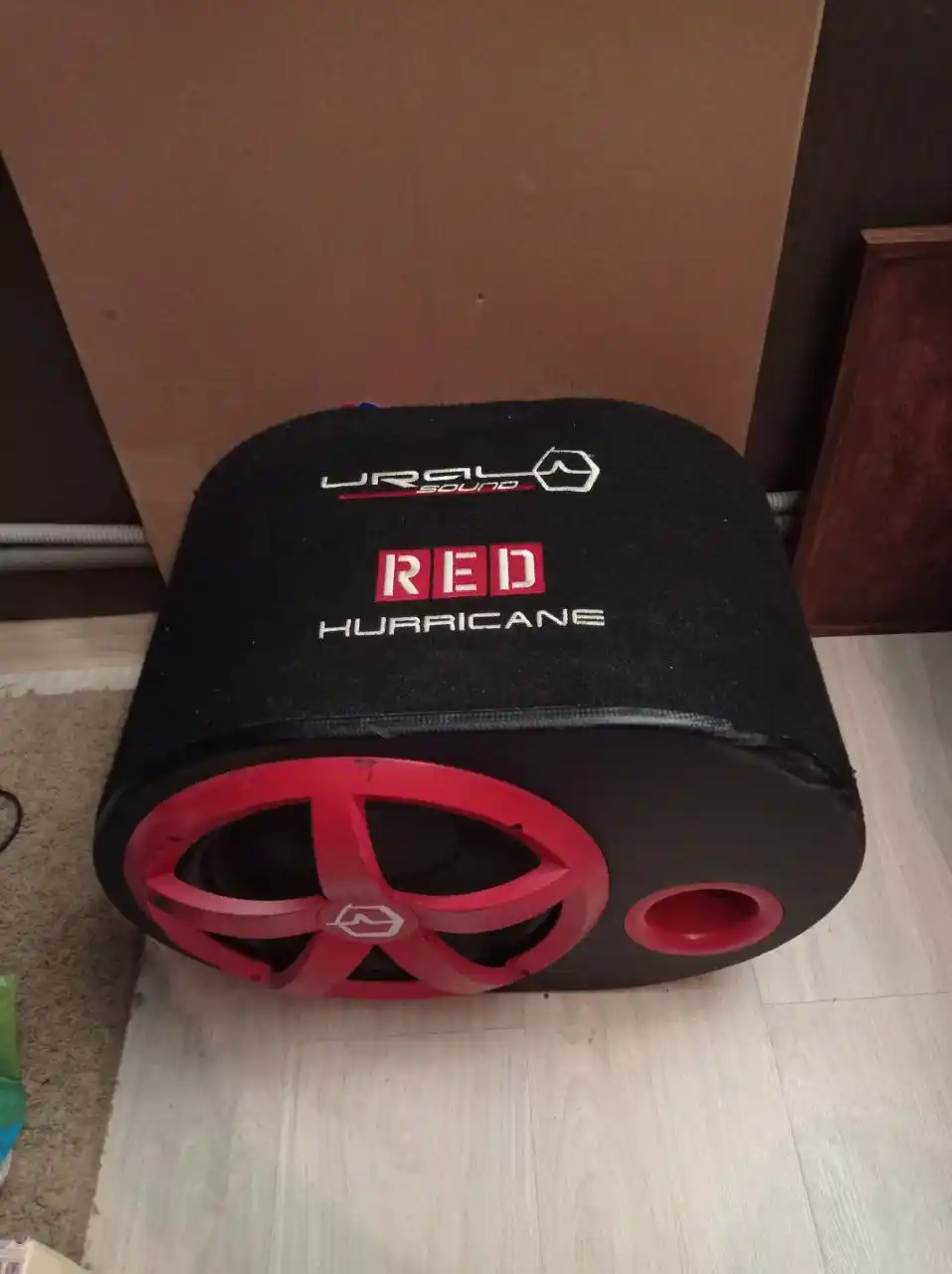 Продажа активного сабвуфера с усилителем - частное объявление в Краснодар