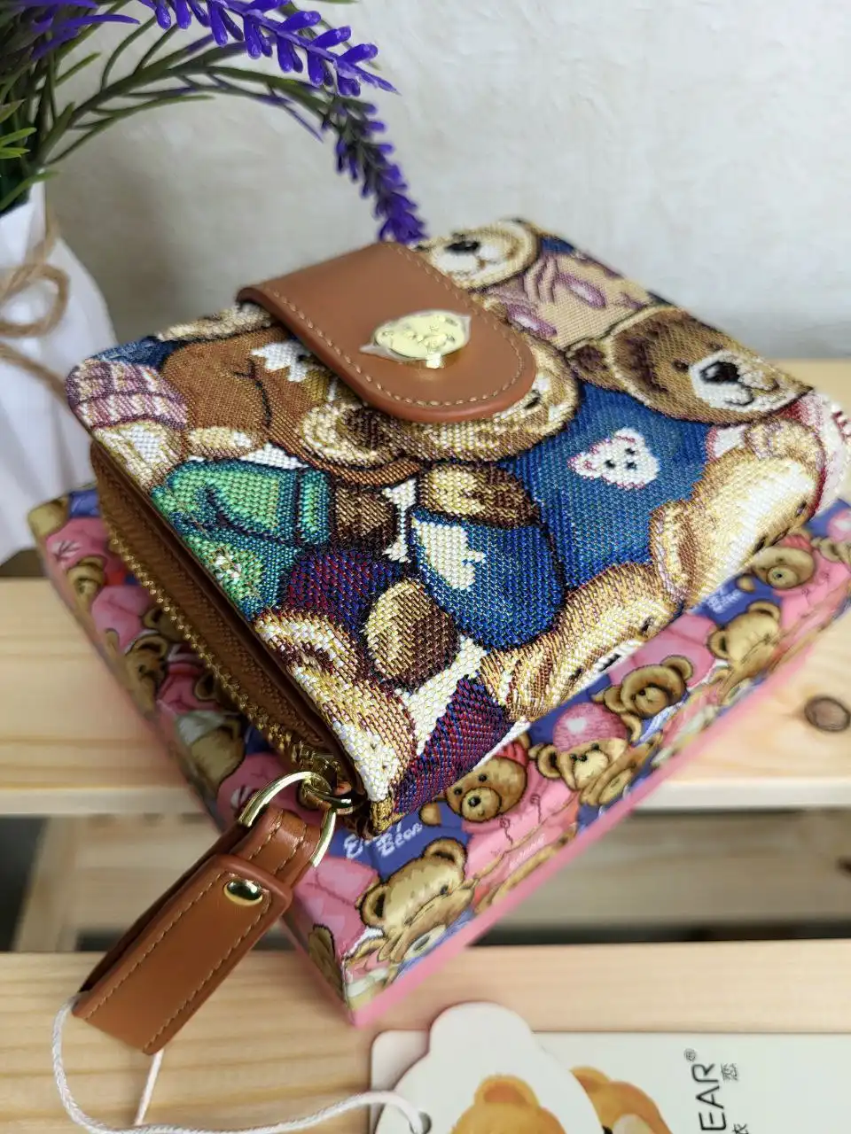 Женский кошелёк новый в пыльнике и коробке