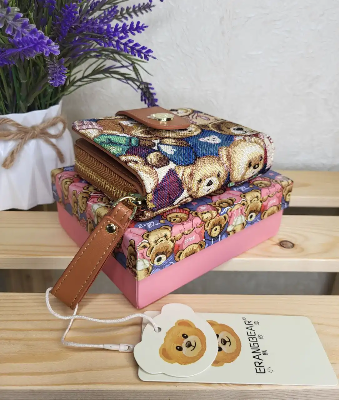 Женский кошелёк новый в пыльнике и коробке