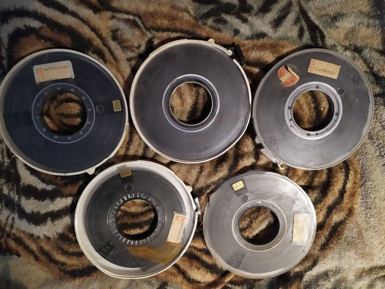 Свитшот белый теплый Slipknot и толстовка черная с капюшоном Slipknot, катушки бобины немецкие 5 штук