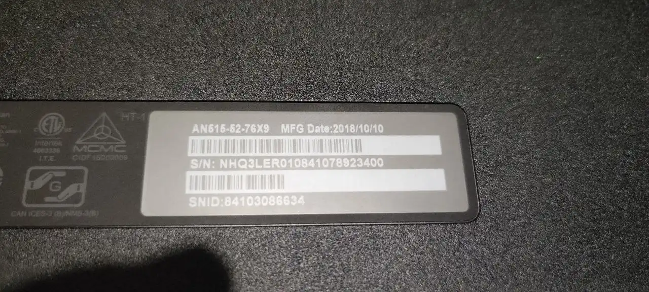 Продам игровой ноутбук с новой АКБ в комплекте