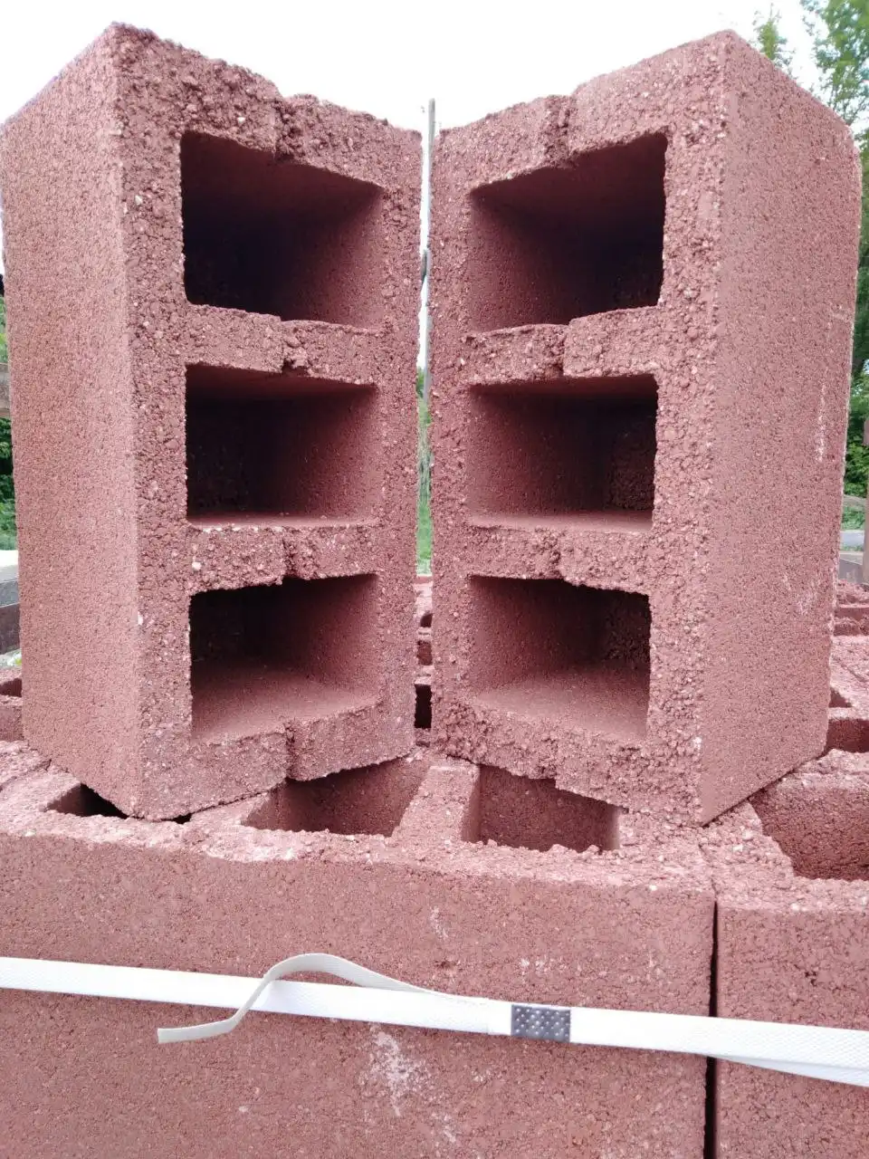 Строительные материалы: стеновые блоки, тротуарная плитка, цемент - Строительные материалы (Для дома и дачи) в Самара