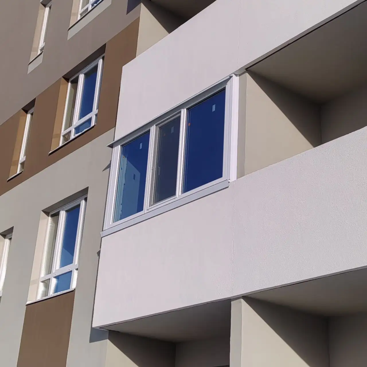 Остекление лоджий в новом доме Южный город - Ремонт и строительство (Услуги) в Самара