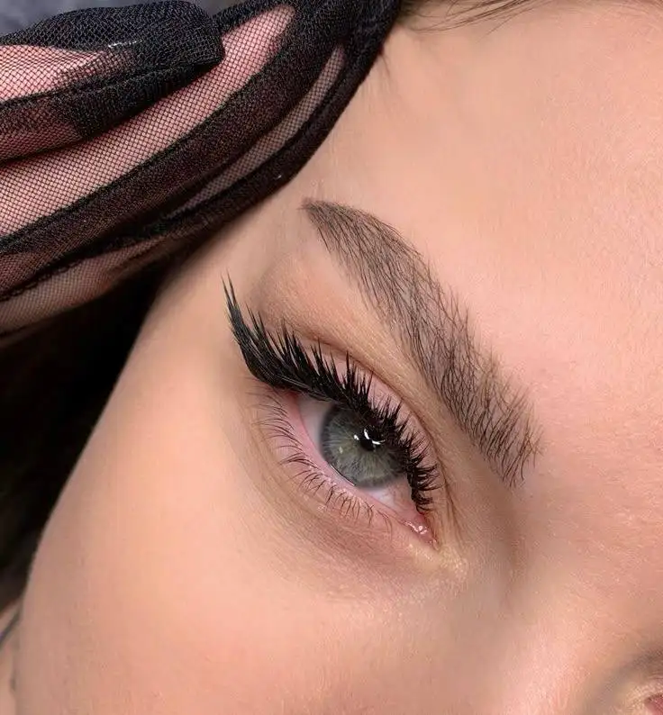 Студия EXCLUZIVE — профессиональные услуги маникюра, педикюра, ламинирования и наращивания ресниц - Красота и уход (Услуги) в Самара