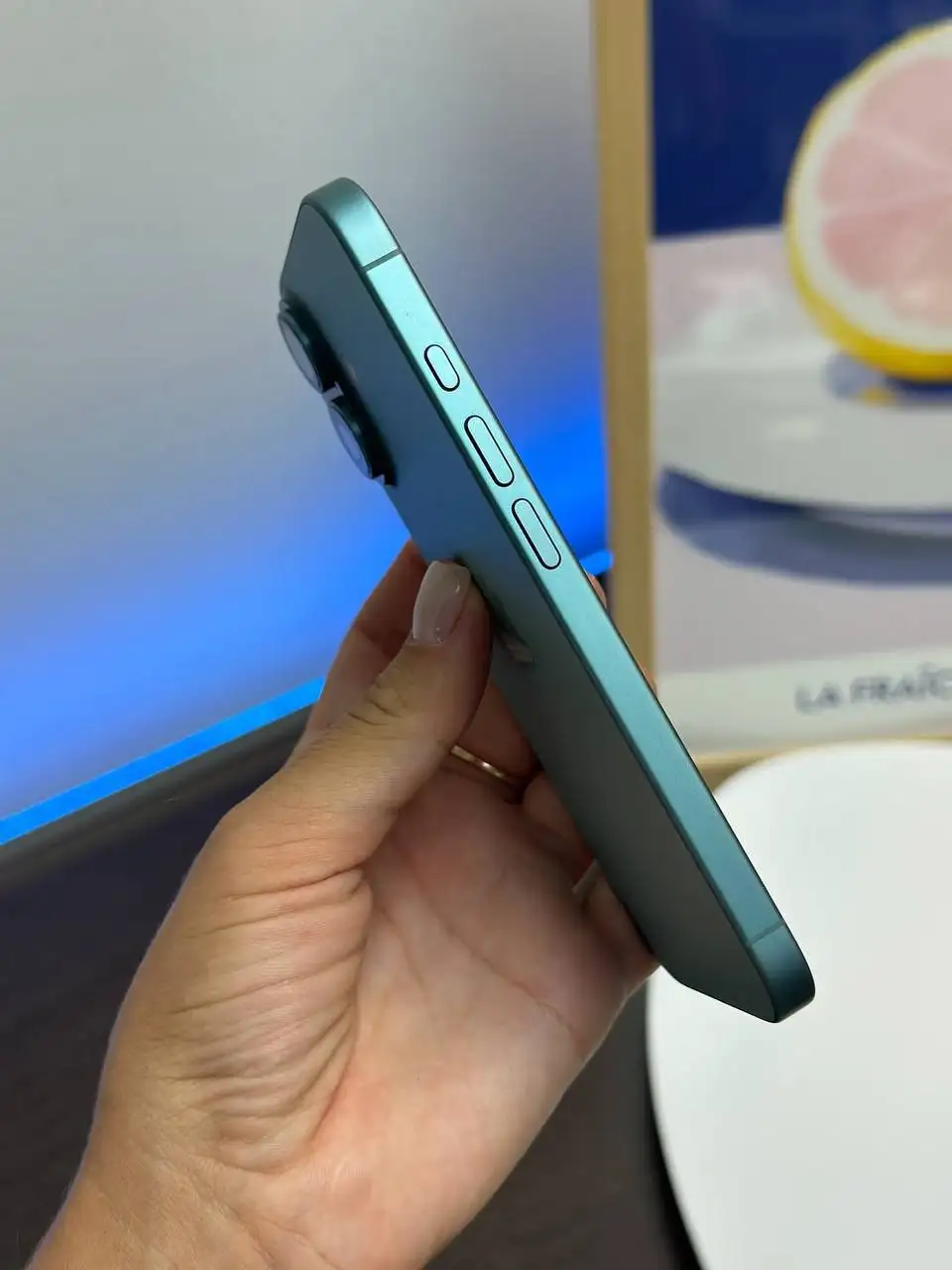 iPhone 16 Teal 256Gb - Электроника в Самара