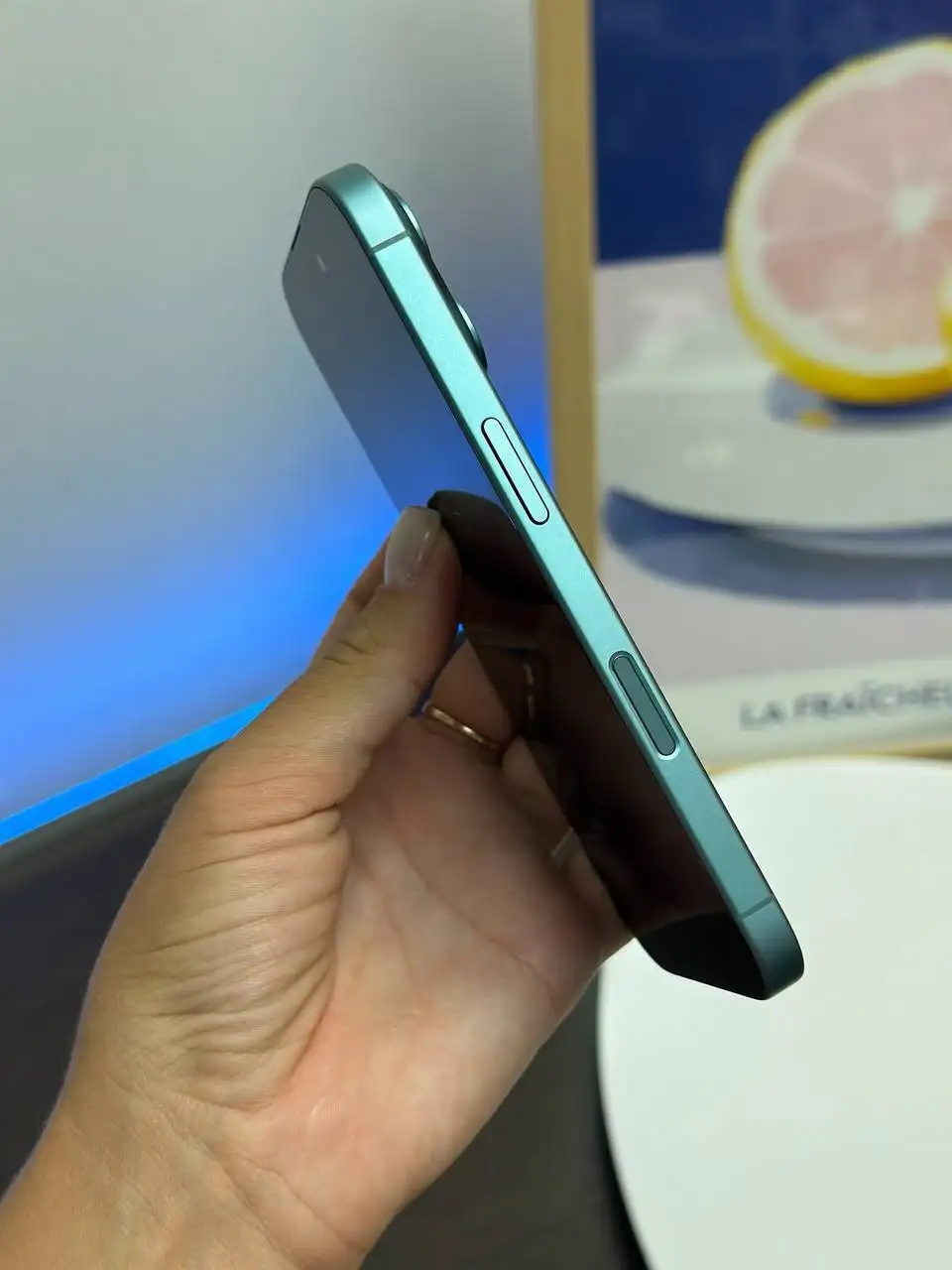 iPhone 16 Teal 256Gb - Электроника в Самара