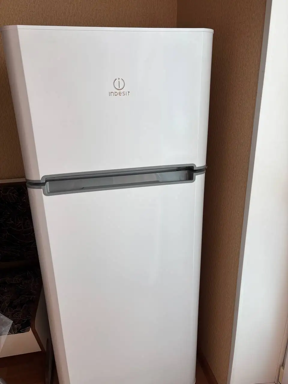 Продам холодильник INDESIT TIA 14 - Бытовая техника (Для дома и дачи) в Самара