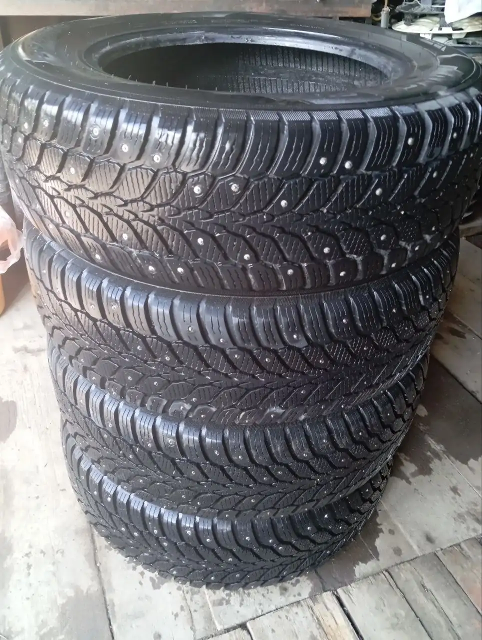 Продам комплект зимней шипованной резины Кама ALGA suv 215/65/R16 - Шины и диски (Запчасти) в Самара