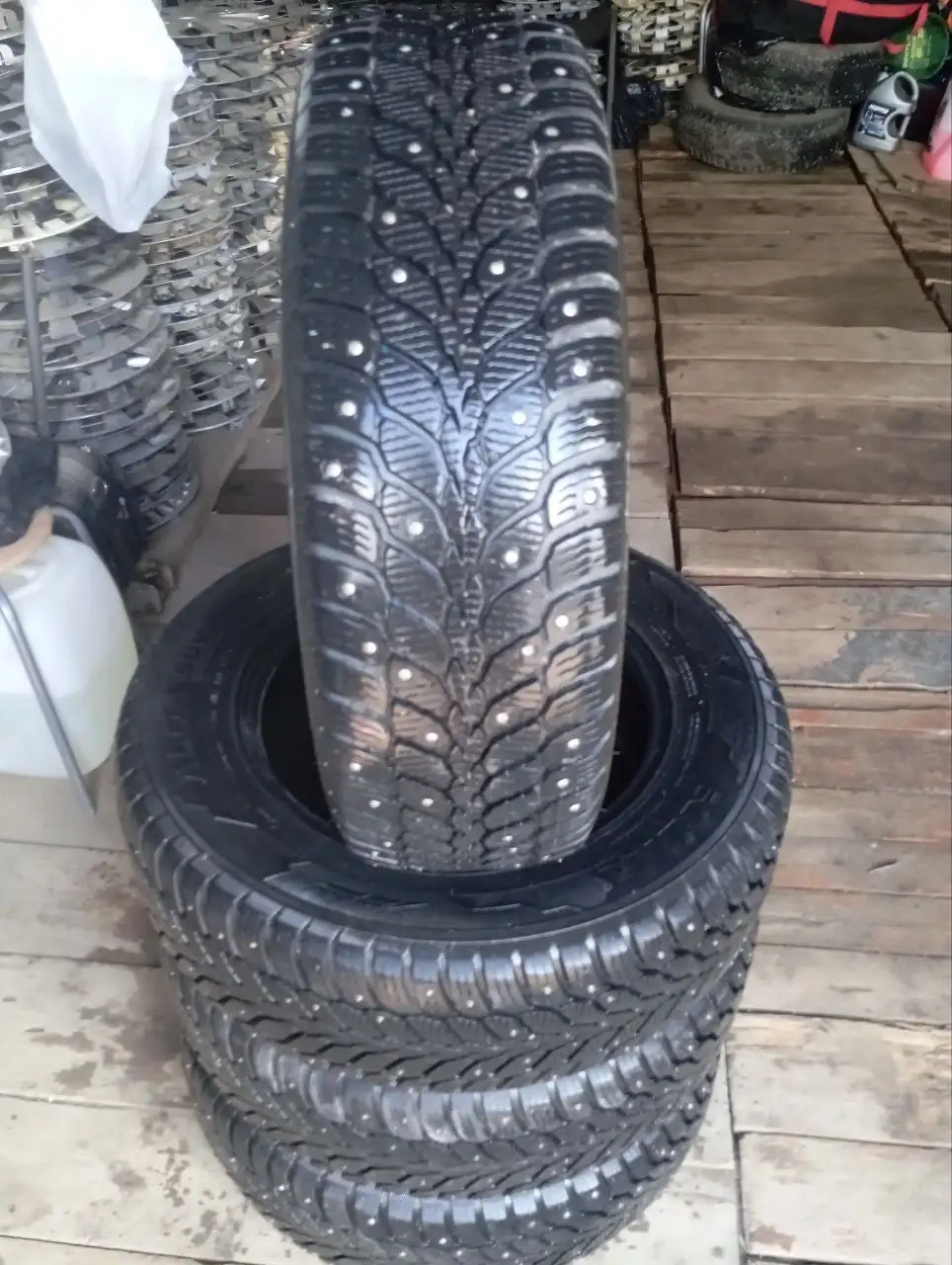 Продам комплект зимней шипованной резины Кама ALGA suv 215/65/R16 - Шины и диски (Запчасти) в Самара