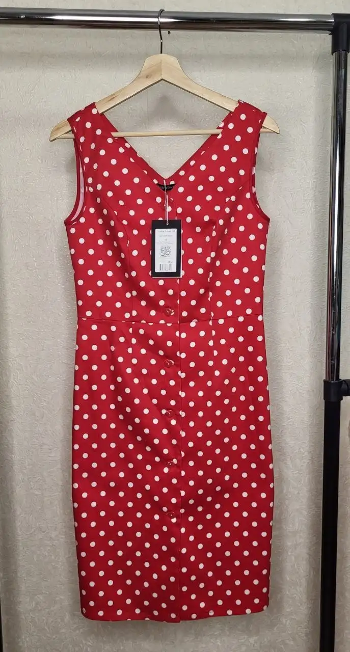 Новое платье Valentina красное с белым горохом - Платья (Одежда) в Самара