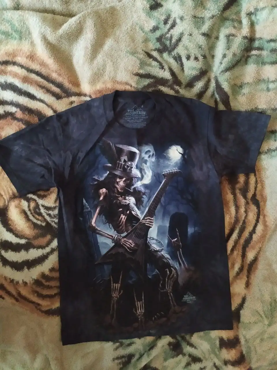 Продажа новых и редких футболок с принтами музыкальных групп и фильмов - Футболки (Одежда) в Самара