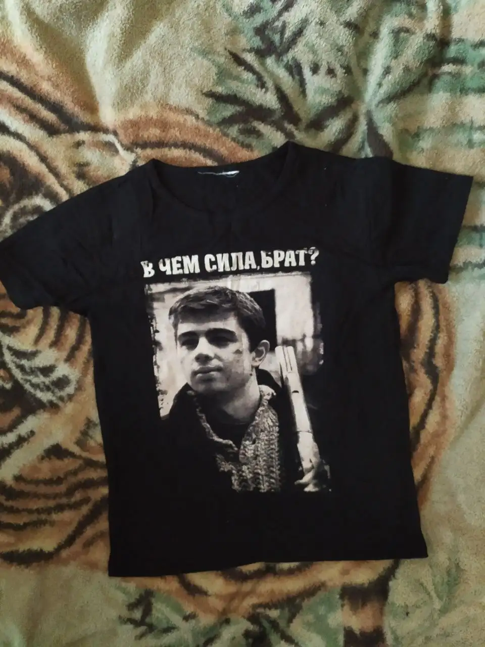 Продажа новых и редких футболок с принтами музыкальных групп и фильмов - Футболки (Одежда) в Самара
