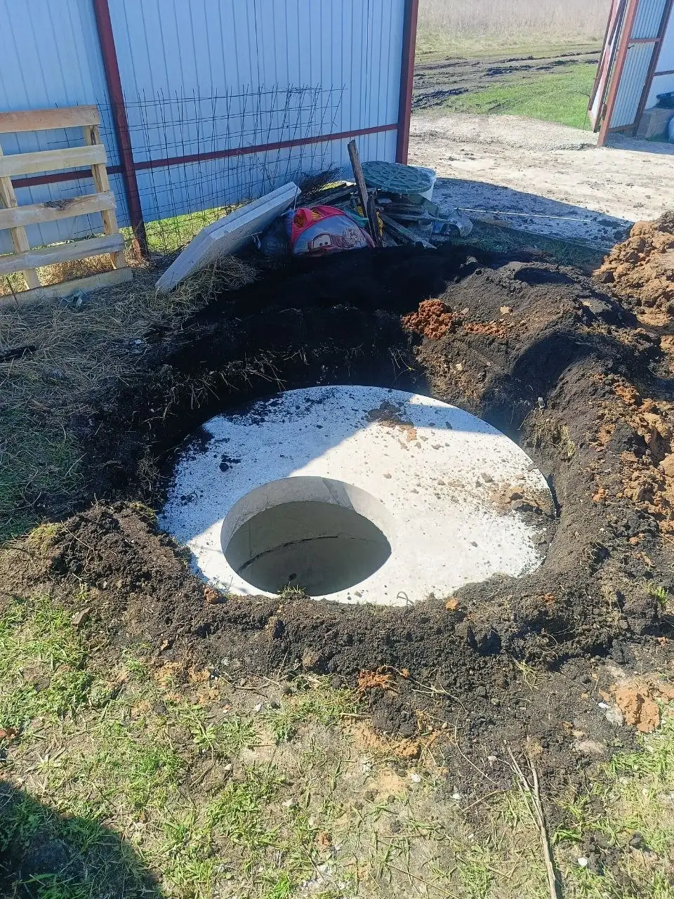 Установка колодца под ключ в п. Угловой - Строительные и монтажные работы (Услуги) в п. Угловой, Красноярский район