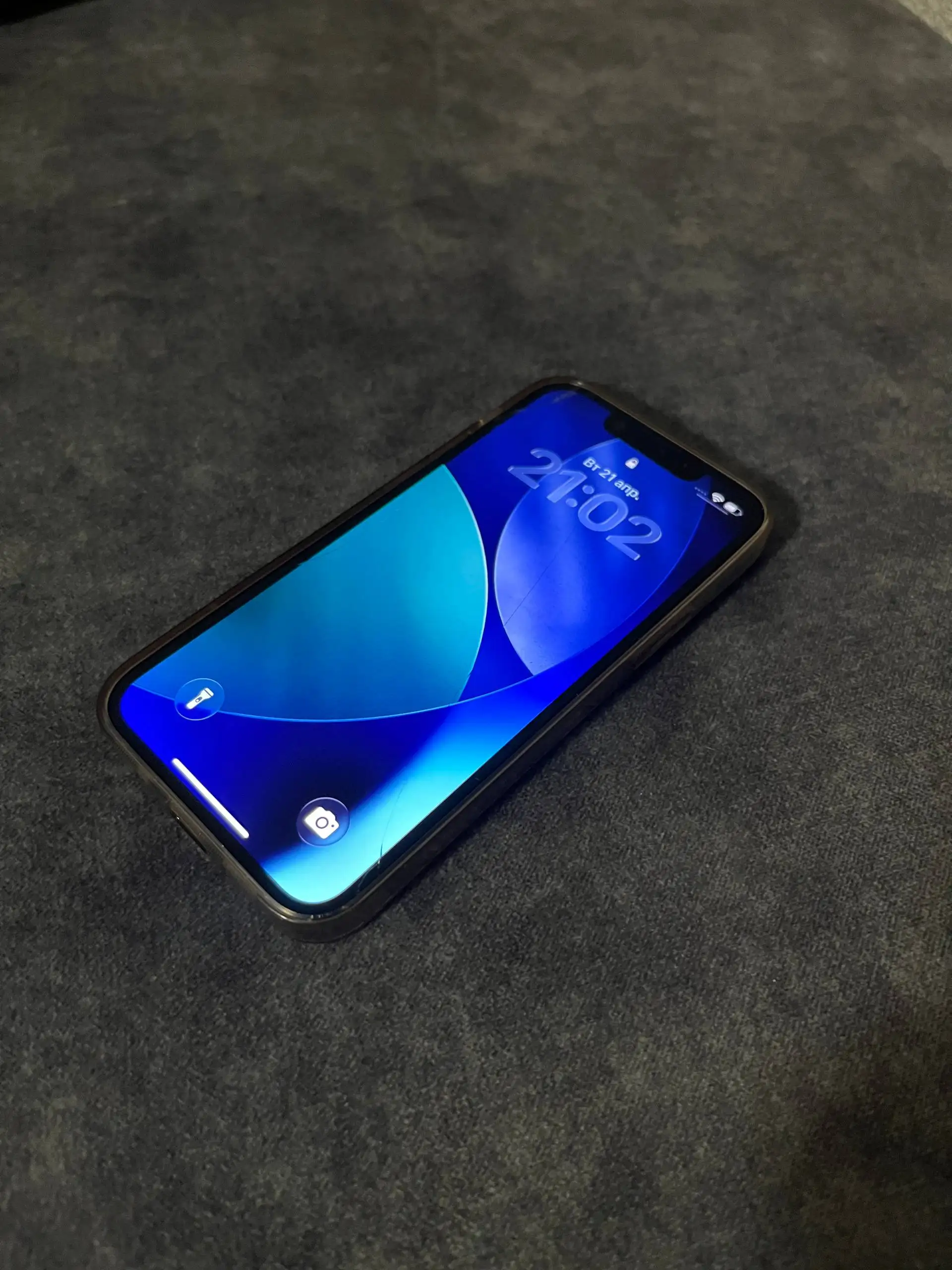 Продам iPhone 13 mini с разбитым экраном и замененным АКБ - Смартфоны (Электроника) в Самара