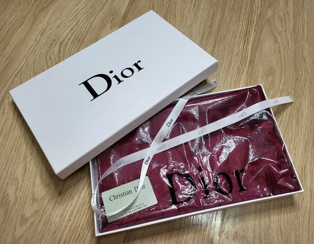 Шарф-палантин Christian Dior - Шорты в Самара